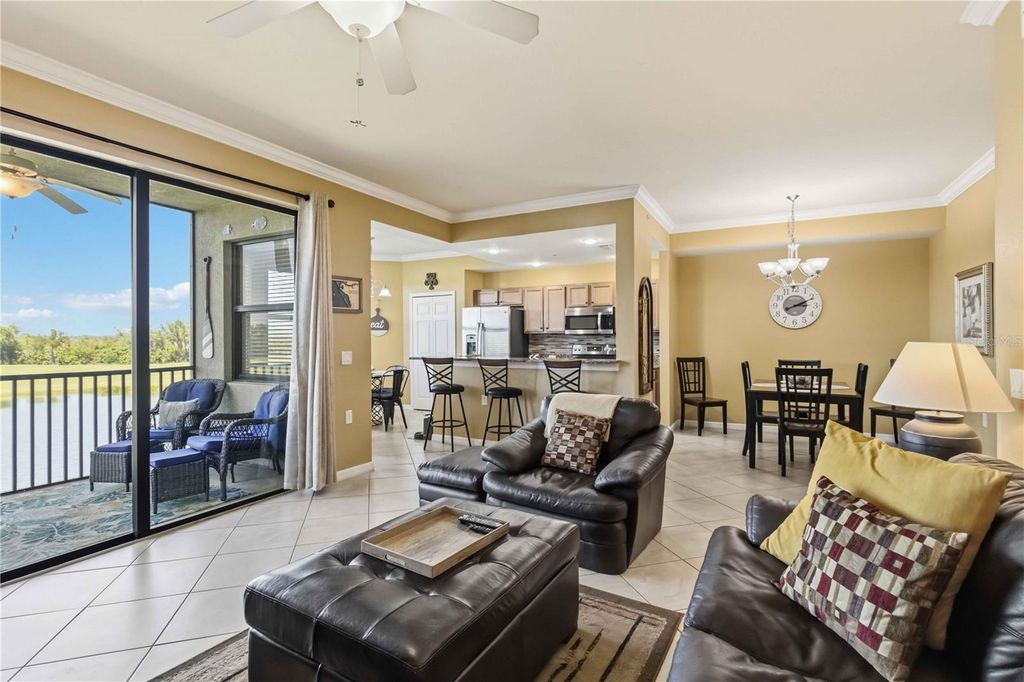 Image 6 of property listing at 7019 RIVER HAMMOCK DRIVE 202, Bradenton, FL 34212