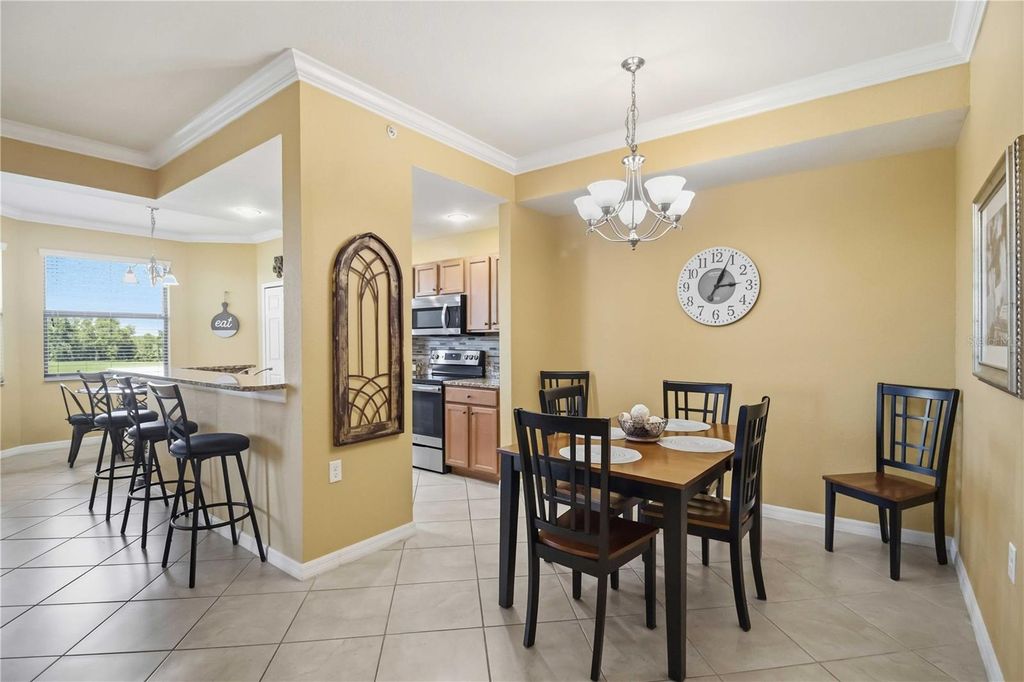Image 7 of property listing at 7019 RIVER HAMMOCK DRIVE 202, Bradenton, FL 34212