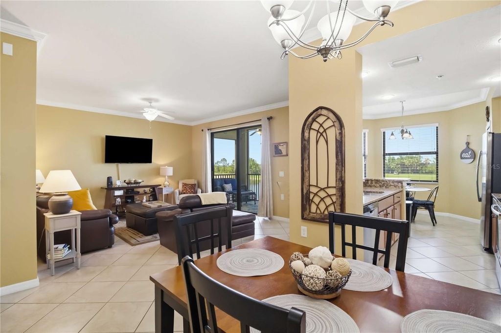 Image 9 of property listing at 7019 RIVER HAMMOCK DRIVE 202, Bradenton, FL 34212