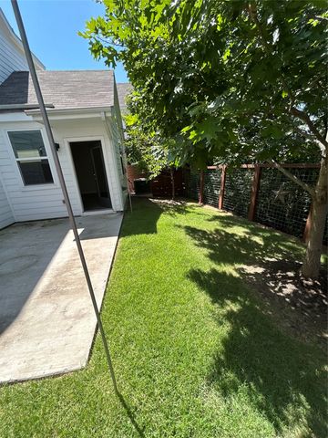 1229 Clifftop Lane, Dallas, TX 75208