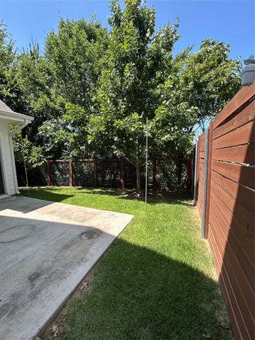 1229 Clifftop Lane, Dallas, TX 75208