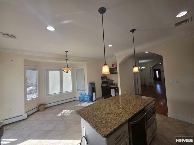 336 Roff Avenue A, Palisades Park, NJ 07650