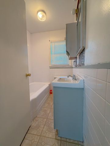 905 S Pearl Street, Knox, IN 46534