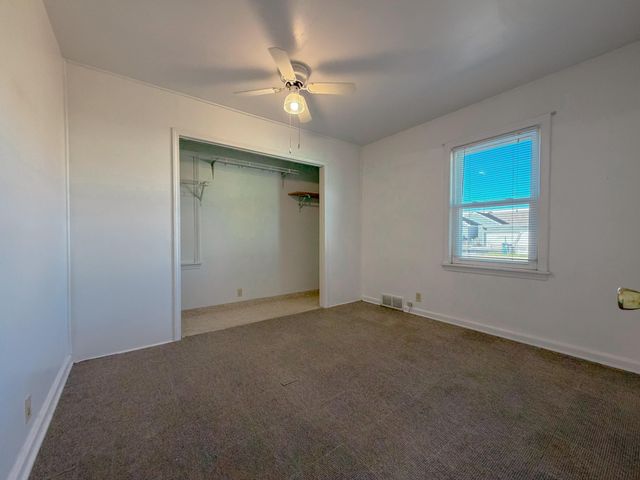 905 S Pearl Street, Knox, IN 46534