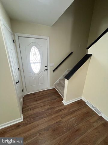 325 VILLAGE SPRING LN, Reinholds, PA 17569