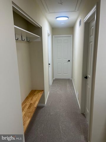 325 VILLAGE SPRING LN, Reinholds, PA 17569