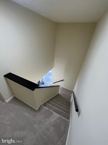 325 VILLAGE SPRING LN, Reinholds, PA 17569