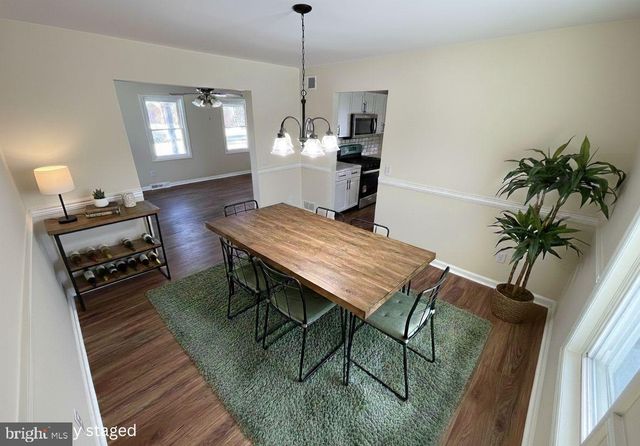 325 VILLAGE SPRING LN, Reinholds, PA 17569