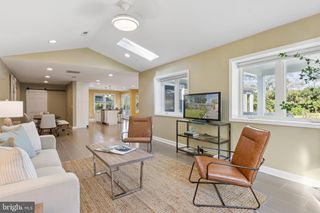 7654 BAY ST, Pasadena, MD 21122