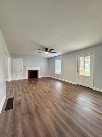600 E Lexington Avenue, Danville, KY 40422