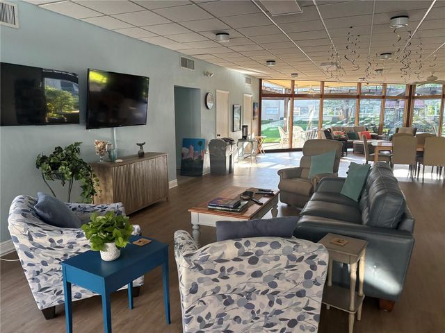 1239 S MARTIN LUTHER KING JR AVENUE 103, Clearwater, FL 33756