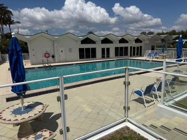 2909 S Ocean Boulevard 6a, Highland Beach, FL 33487