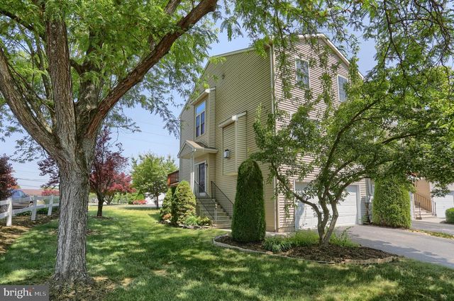 101 WOODSIDE CT, Annville, PA 17003