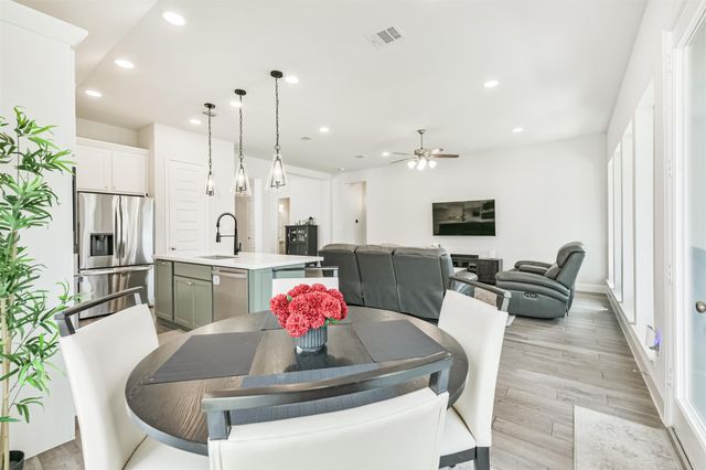 1320 Rio Hollow Lane, Magnolia, TX 77354