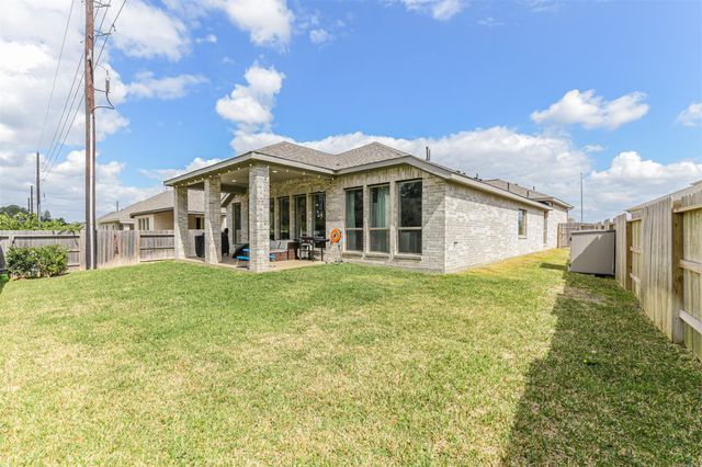 1320 Rio Hollow Lane, Magnolia, TX 77354