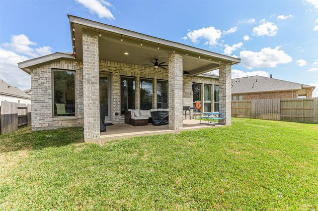 1320 Rio Hollow Lane, Magnolia, TX 77354