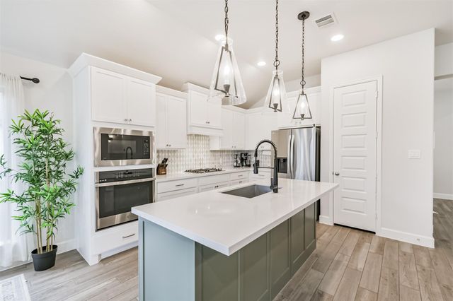 1320 Rio Hollow Lane, Magnolia, TX 77354