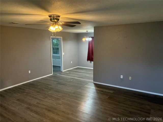 321 Ted Allen Lane, Stigler, OK 74462