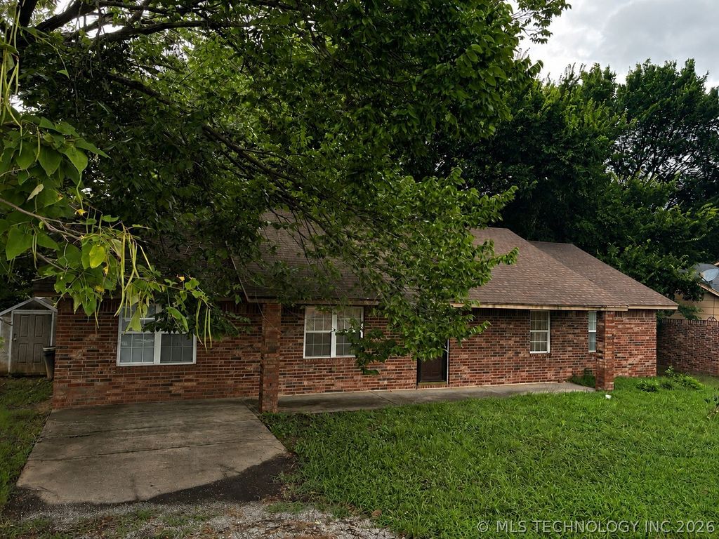 321 Ted Allen Lane, Stigler, OK 74462