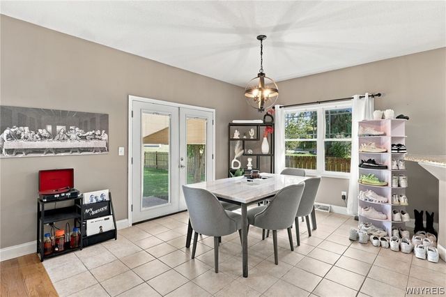 6345 Shawnee Road, Wheatfield, NY 14120