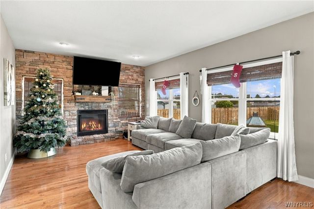 6345 Shawnee Road, Wheatfield, NY 14120