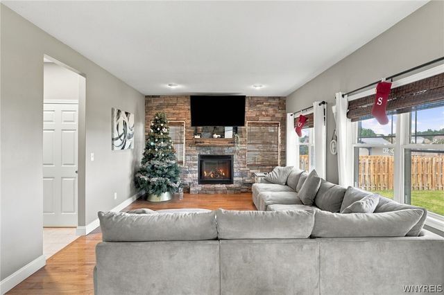 6345 Shawnee Road, Wheatfield, NY 14120