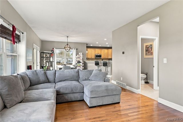 6345 Shawnee Road, Wheatfield, NY 14120