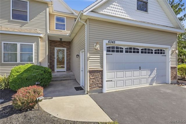 6345 Shawnee Road, Wheatfield, NY 14120