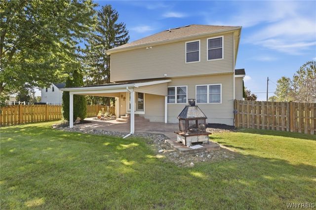6345 Shawnee Road, Wheatfield, NY 14120