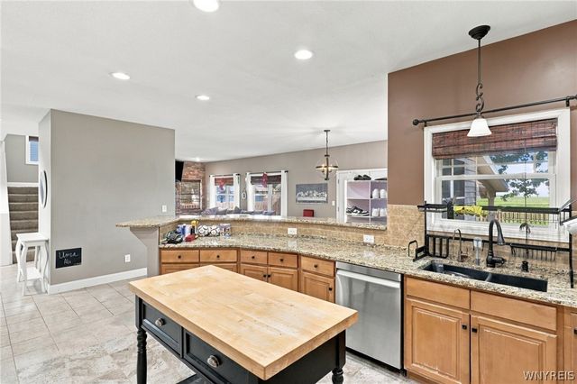 6345 Shawnee Road, Wheatfield, NY 14120