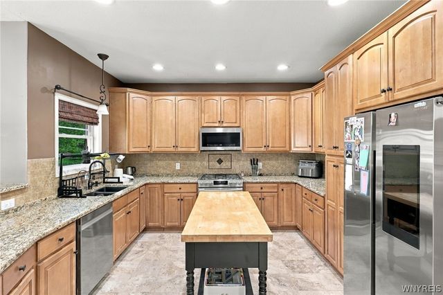 6345 Shawnee Road, Wheatfield, NY 14120