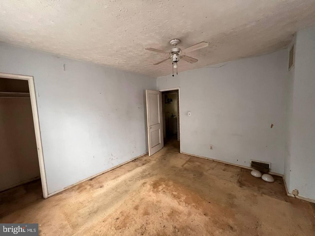 Image 10 of property listing at 3722 10TH ST, Baltimore, MD 21225
