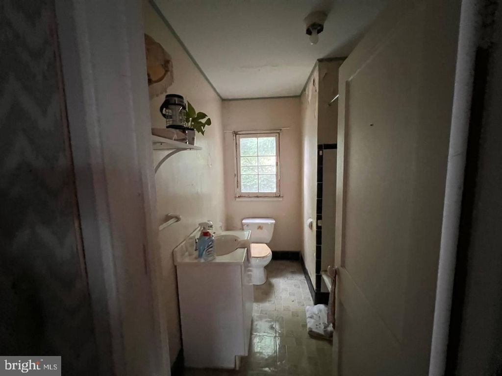 Image 13 of property listing at 3722 10TH ST, Baltimore, MD 21225