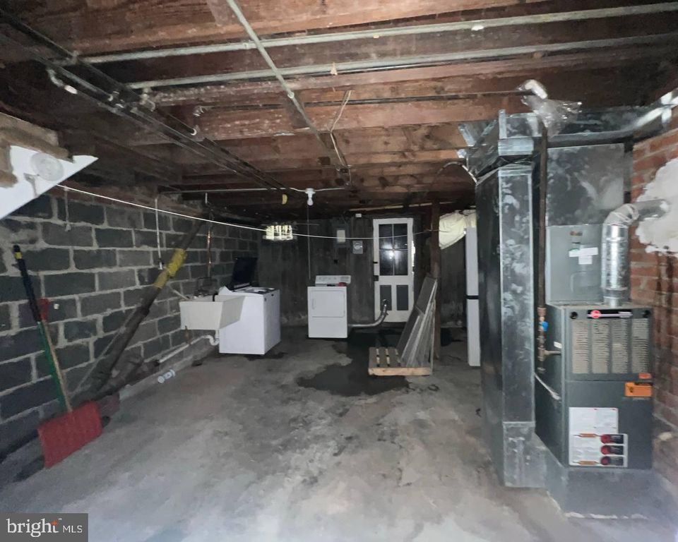 Image 16 of property listing at 3722 10TH ST, Baltimore, MD 21225