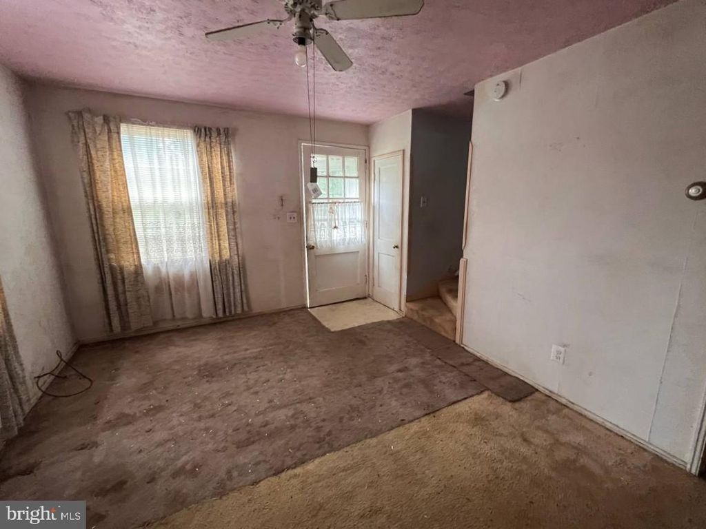 Image 4 of property listing at 3722 10TH ST, Baltimore, MD 21225