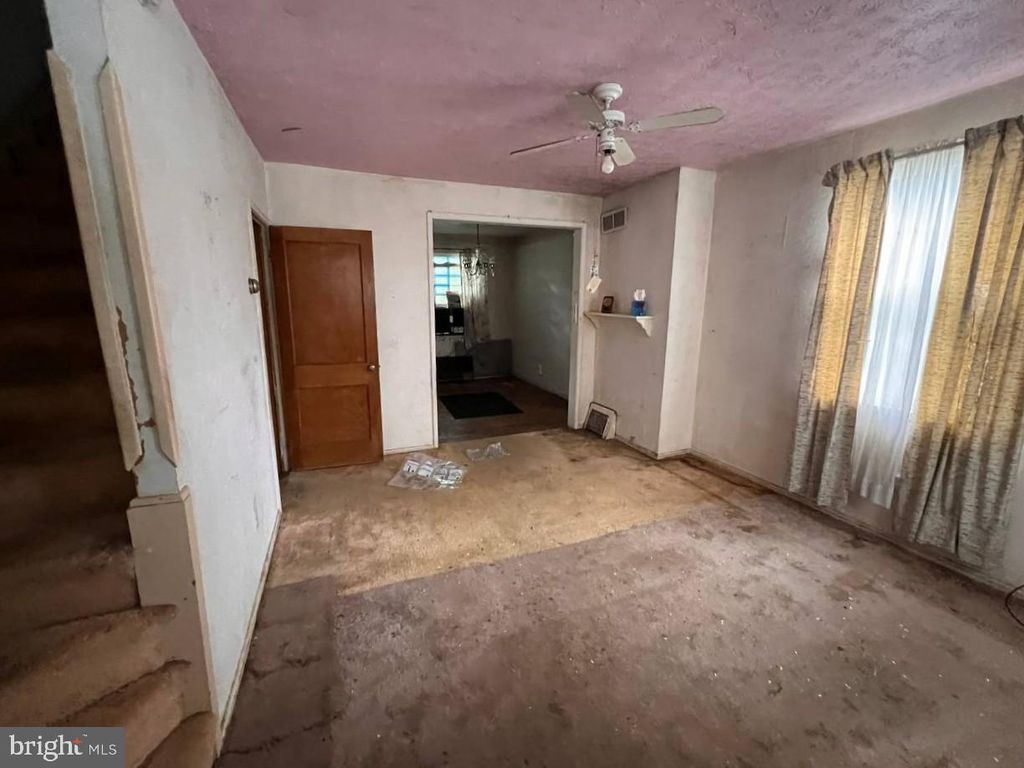Image 5 of property listing at 3722 10TH ST, Baltimore, MD 21225