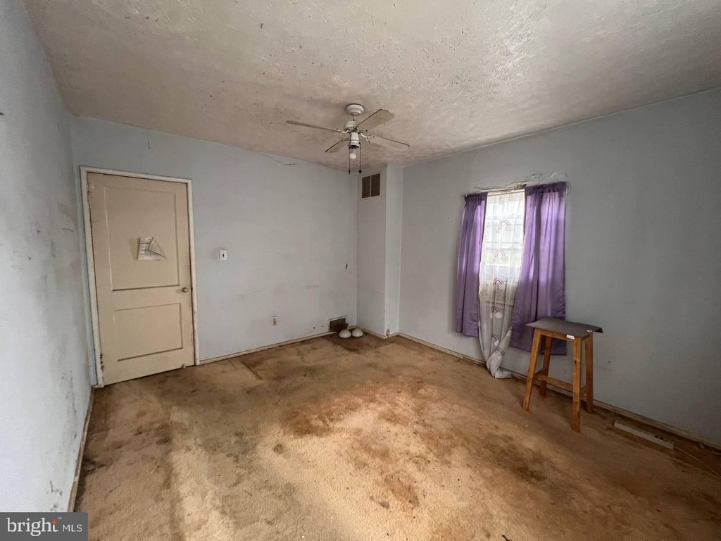 Image 7 of property listing at 3722 10TH ST, Baltimore, MD 21225