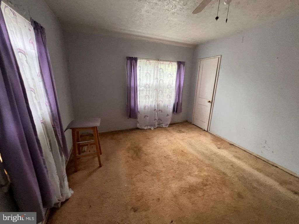 Image 9 of property listing at 3722 10TH ST, Baltimore, MD 21225