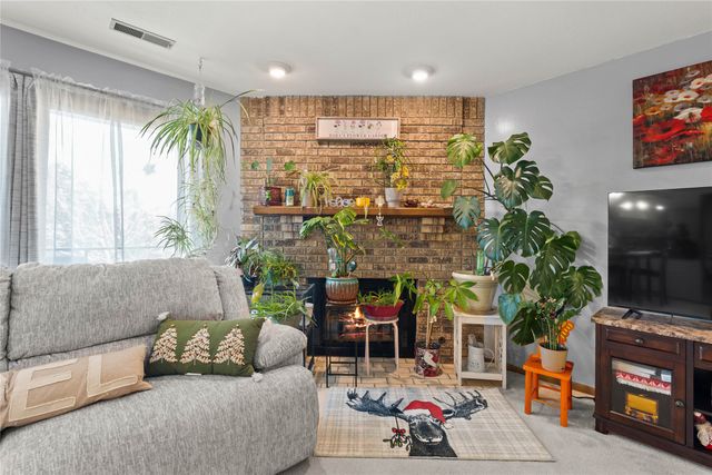 1100 50th Street 1105, West Des Moines, IA 50266