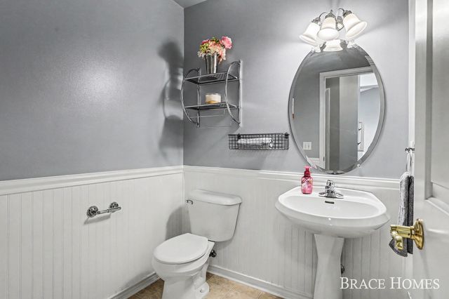 5453 Hartfield Court Se, Ada Twp, MI 49301