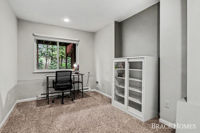 5453 Hartfield Court Se, Ada Twp, MI 49301