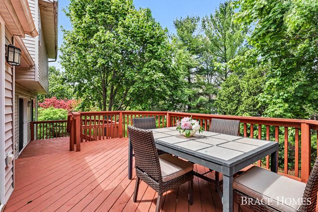 5453 Hartfield Court Se, Ada Twp, MI 49301