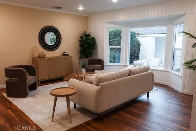 1305 W Riverside, Burbank, CA 91506