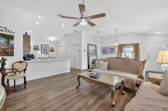 1964 CROMER PLACE, The Villages, FL 32163