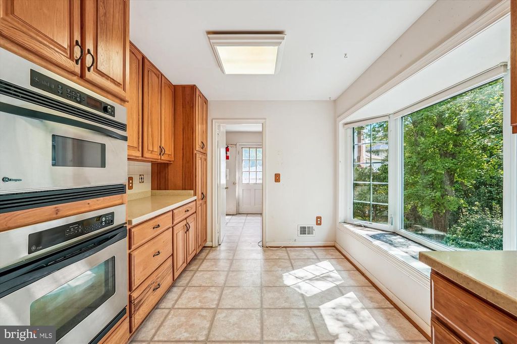 Image 30 of property listing at 13708 TURNMORE RD, Silver Spring, MD 20906