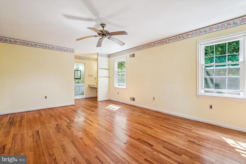 Image 40 of property listing at 13708 TURNMORE RD, Silver Spring, MD 20906