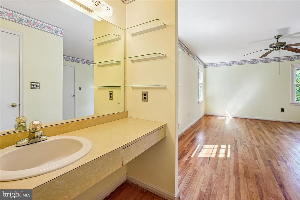 Image 42 of property listing at 13708 TURNMORE RD, Silver Spring, MD 20906