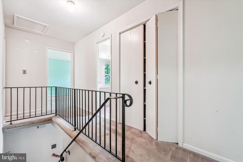 Image 54 of property listing at 13708 TURNMORE RD, Silver Spring, MD 20906
