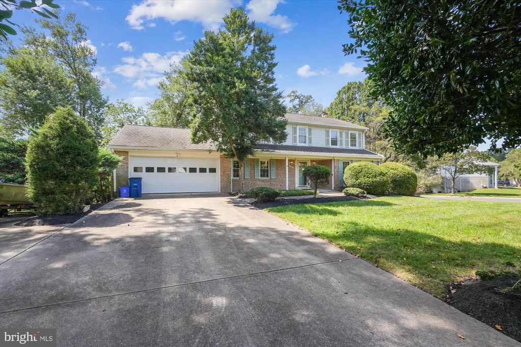 Image 6 of property listing at 13708 TURNMORE RD, Silver Spring, MD 20906