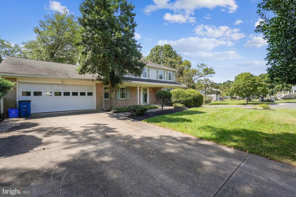 Image 8 of property listing at 13708 TURNMORE RD, Silver Spring, MD 20906